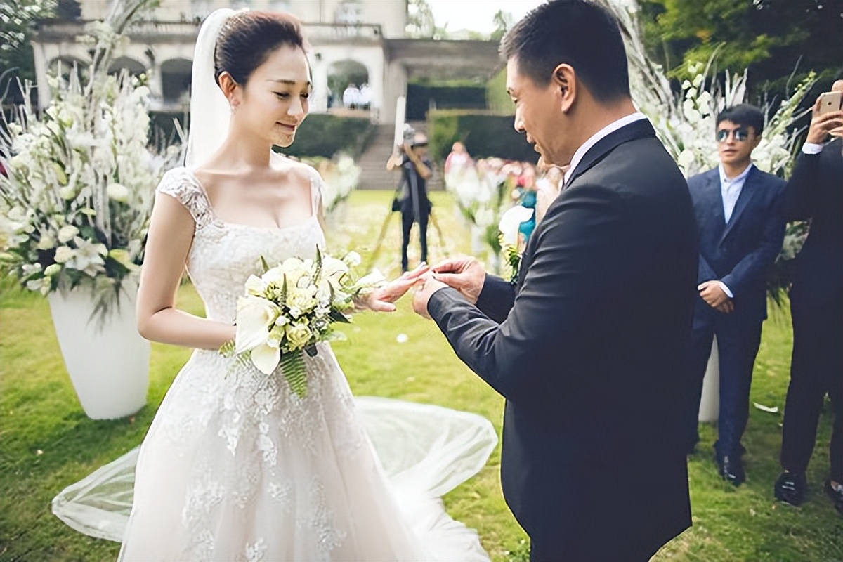 被孙东海“监视”4年，鄢颇因此受伤入院？李小冉到底经历了什么 第51张