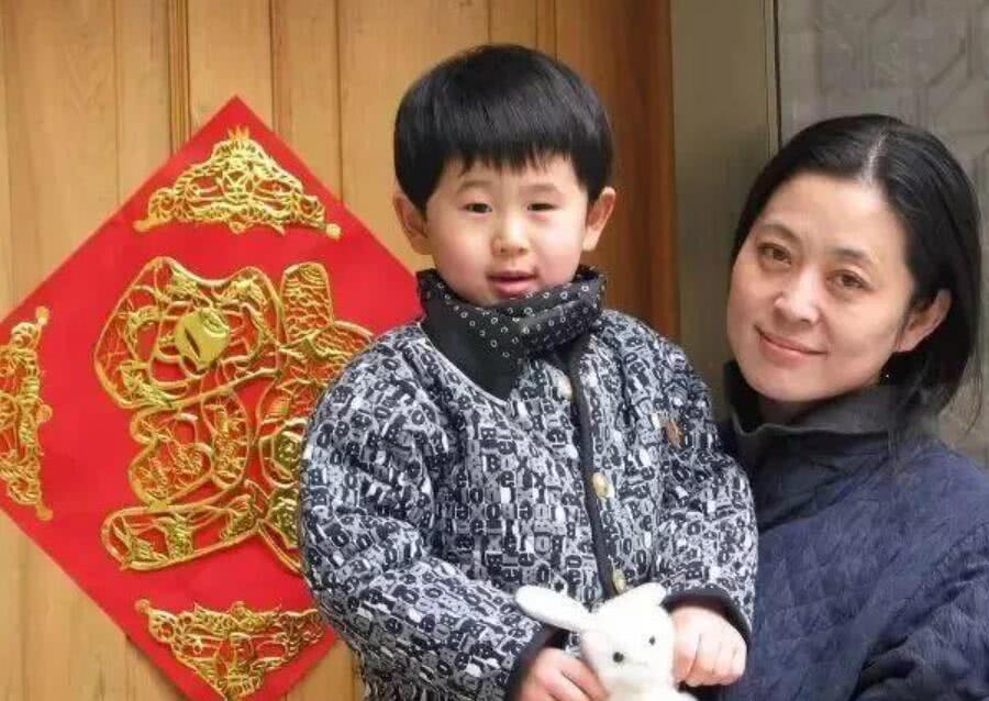 倪萍儿子和女儿照片（不肯认女儿？她出面回应揭真相） 第7张
