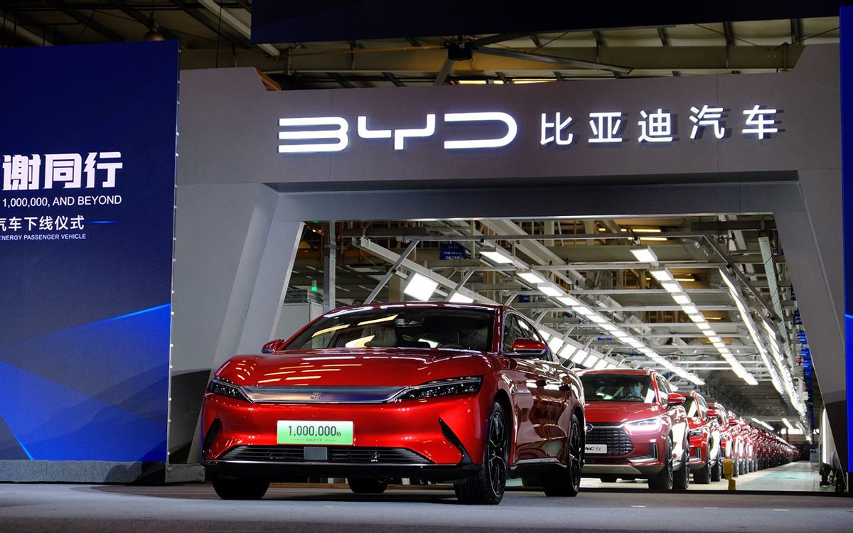 比亚迪冲高成功！3款车型售价超30万，这回真“没钱买”比亚迪了 第3张