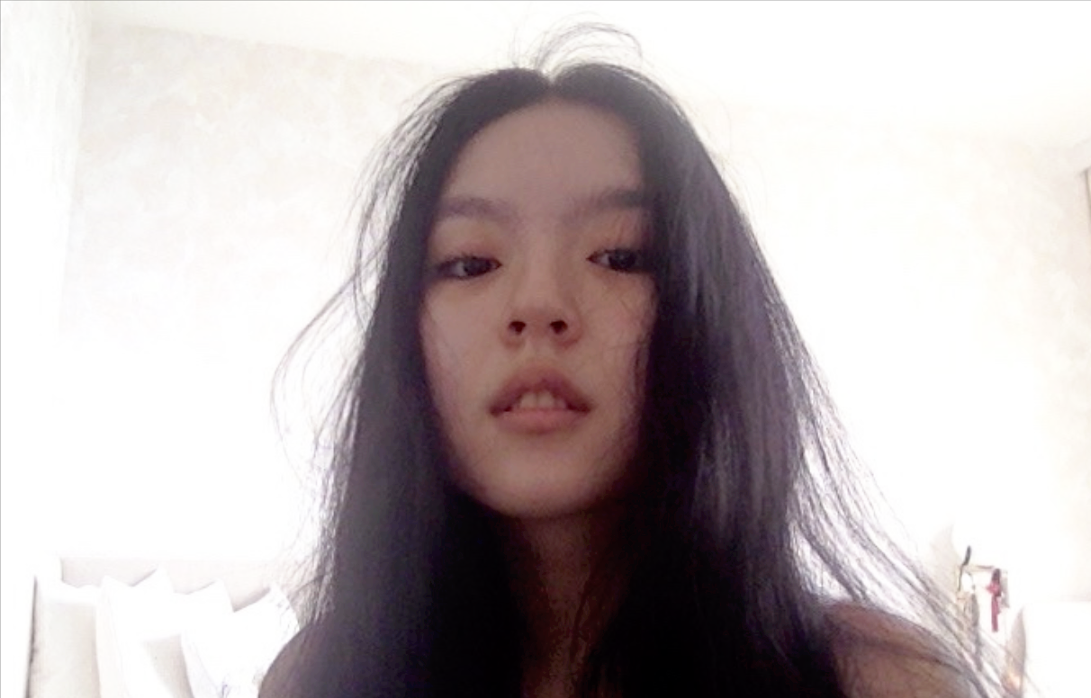 李咏去世3年妻女现状如何？哈文未改嫁，仍保持丈夫在世时一习惯 第39张