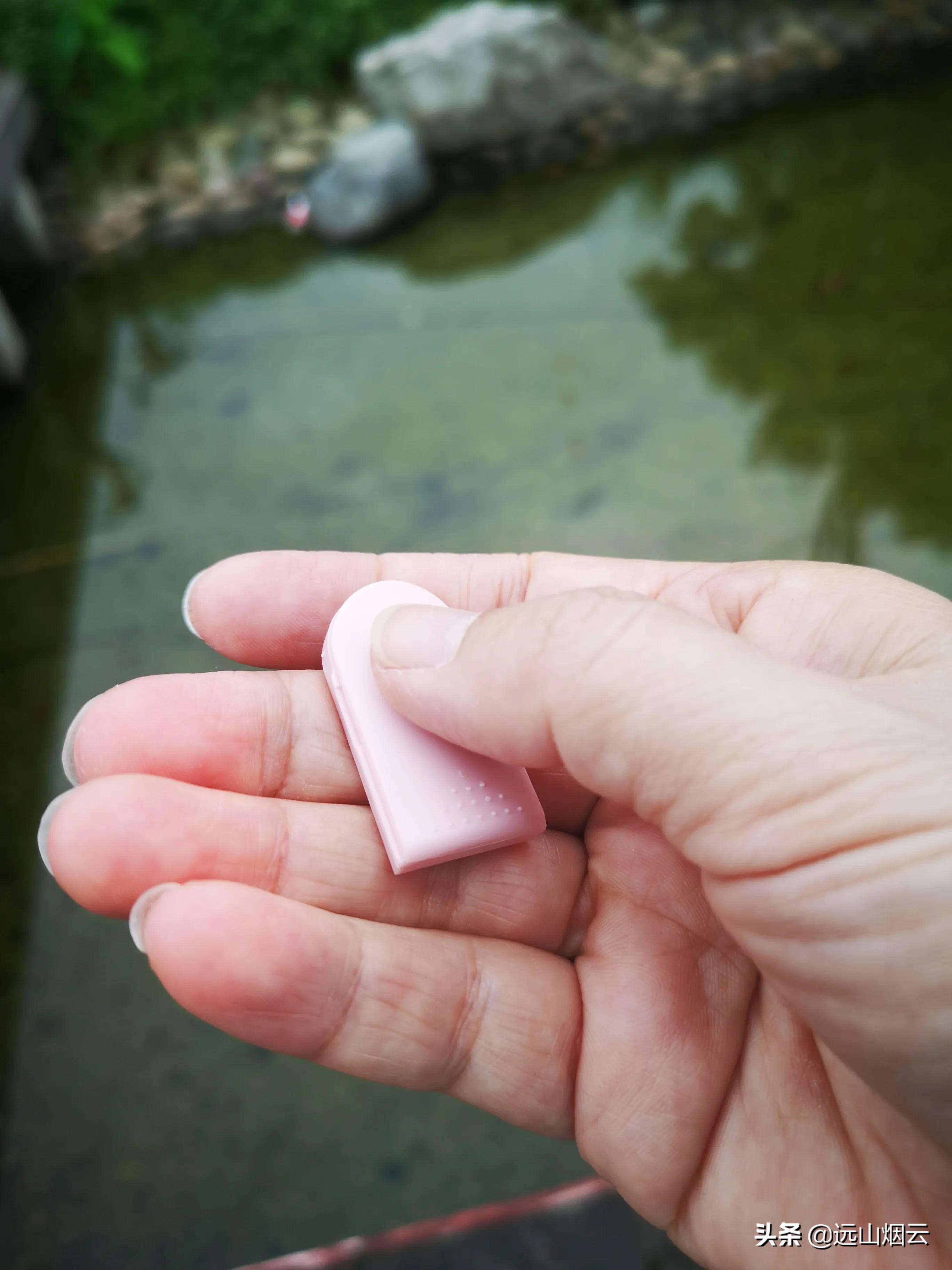 自拍器怎么使用（使用自拍杆的方法） 第13张