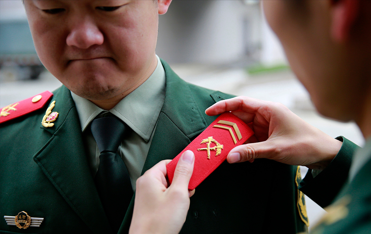 当兵5年退伍后的待遇是怎样的（服役五年退伍政策） 第7张