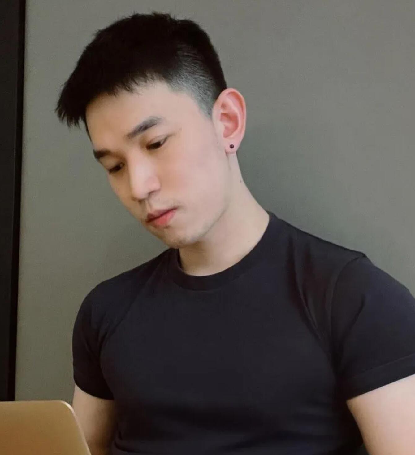 最受欢迎的男生发型款式 十种男生最帅的发型 第9张