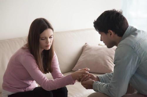 老婆出轨的表现有哪些「老婆出轨后的4个变化」 第1张