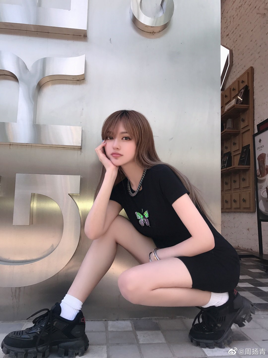 周扬青住四合院家世惊人，总裁老爹欲替女儿出头，罗志祥恐难翻身 第7张