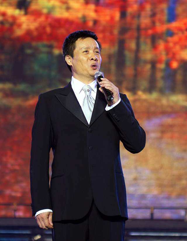 好男人阎维文：陪妻子抗癌33年，女儿嫁进名门，亲家比他还厉害 第15张