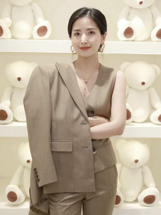 马丽个人资料（“丑角”马丽，在娱乐圈修炼成美女） 第41张