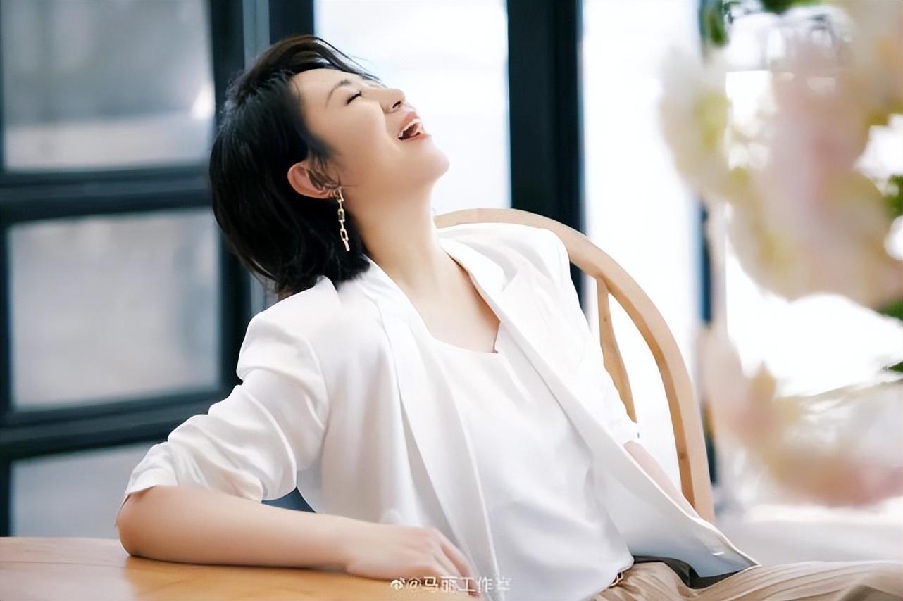 马丽个人资料（“丑角”马丽，在娱乐圈修炼成美女） 第49张