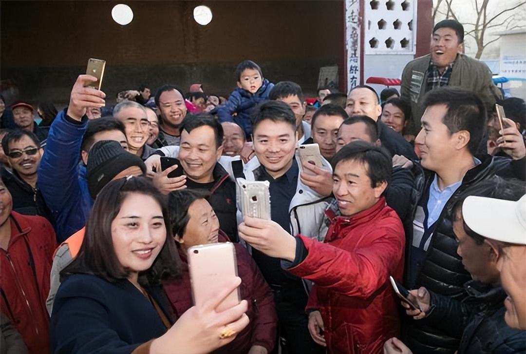 刘强东简历个人资料（揭秘“孤勇者”刘强东的逆袭之路） 第7张