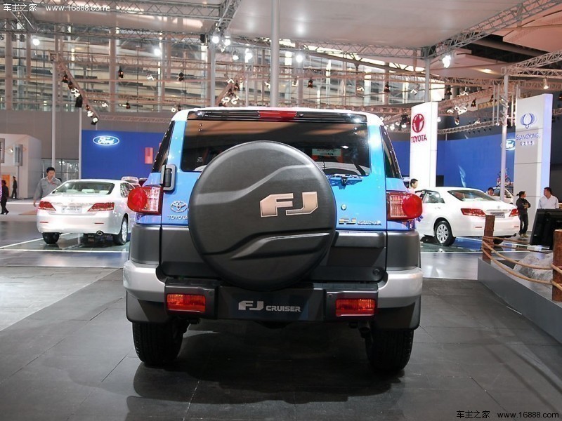 FJ40越野车多少钱一辆（附：FJ酷路泽越野车报价及图片） 第5张