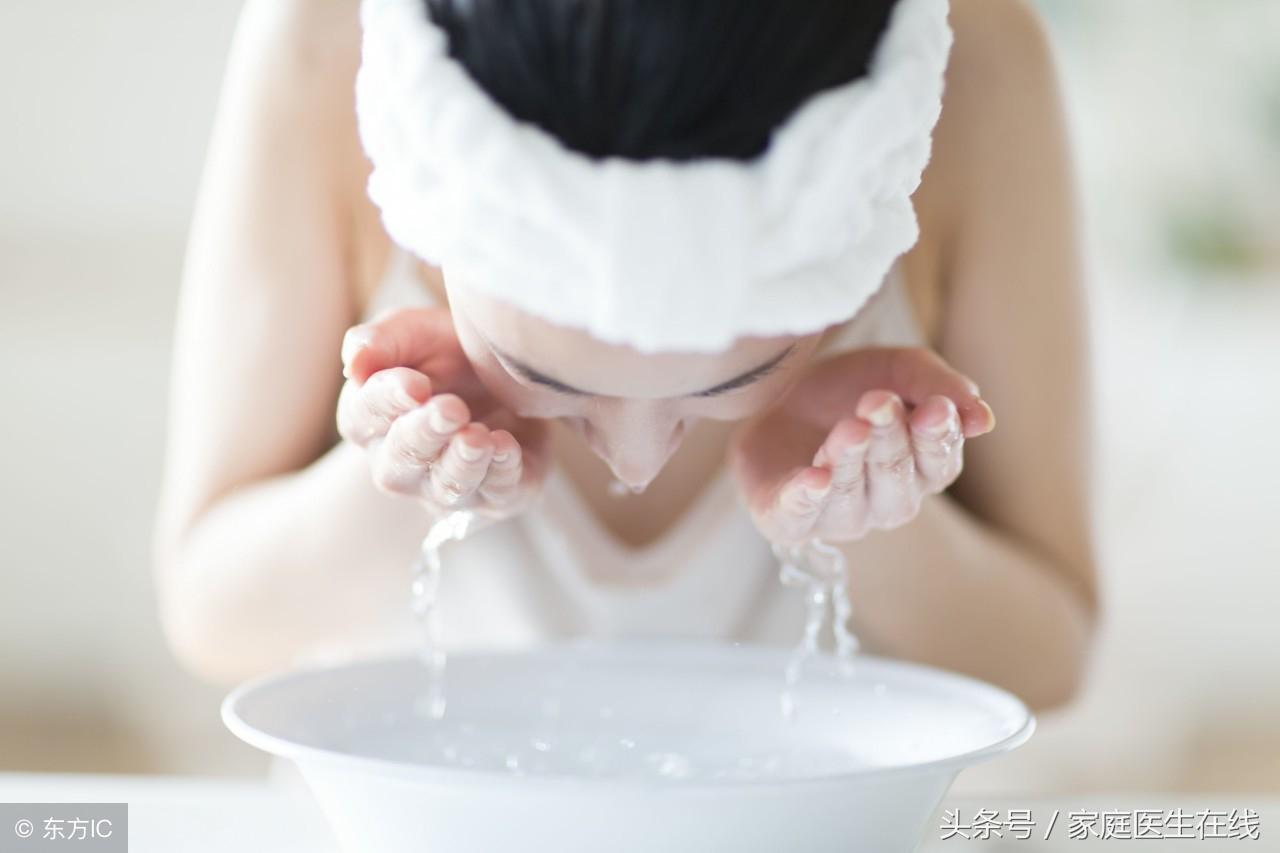 脸长了脂肪粒怎么去掉（简单去脂肪粒的方法） 第3张