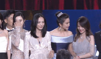 苏芒坐大腿事件是怎么回事？曾是他的绯闻女友 第3张