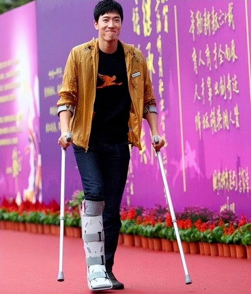 私人飞机离境、被喷“双面人”：捞金19枚，谷爱凌被网暴得好狠 第57张