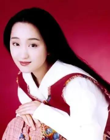 赖文峰：和杨钰莹同居三年后分手，如今在乡下艰难度日 第1张