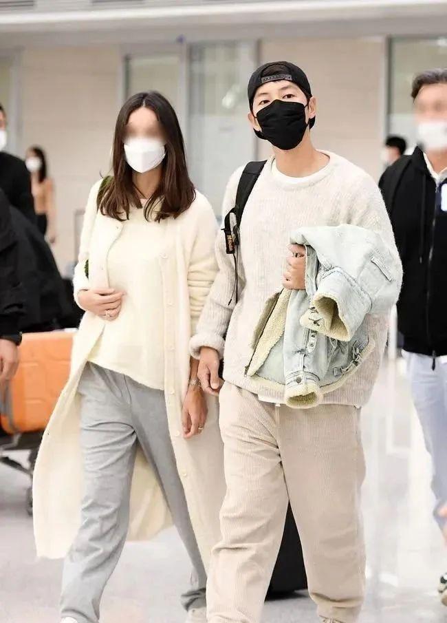 宋慧乔和宋仲基分手原因是啥（一文揭开双宋婚变真相） 第5张