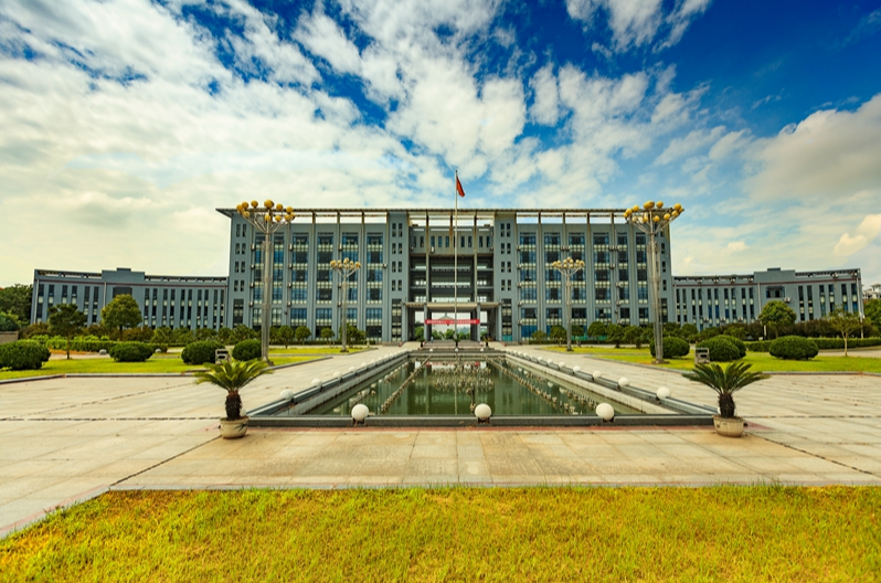 湖北大学是211吗还是985（校名像顶尖名校的院校） 第1张