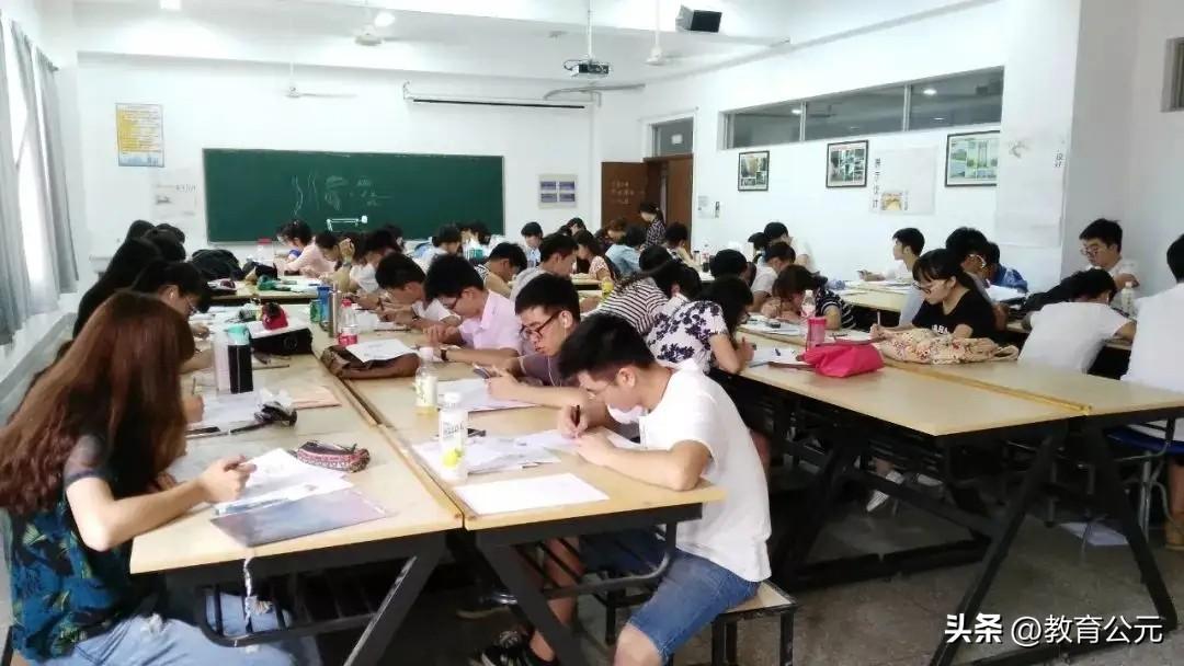 东南大学是985还是211（东南大学毕业生就业前景如何） 第15张