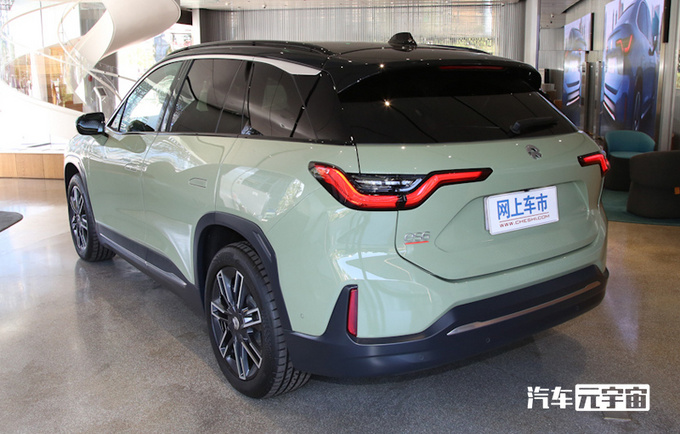 李斌更自信了！蔚来ES6、ES8、EC6大幅涨价，最高超65万 第3张