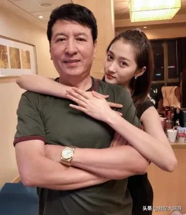 鹿晗和关晓彤分手了吗（剖析关晓彤与鹿晗感情现状） 第19张