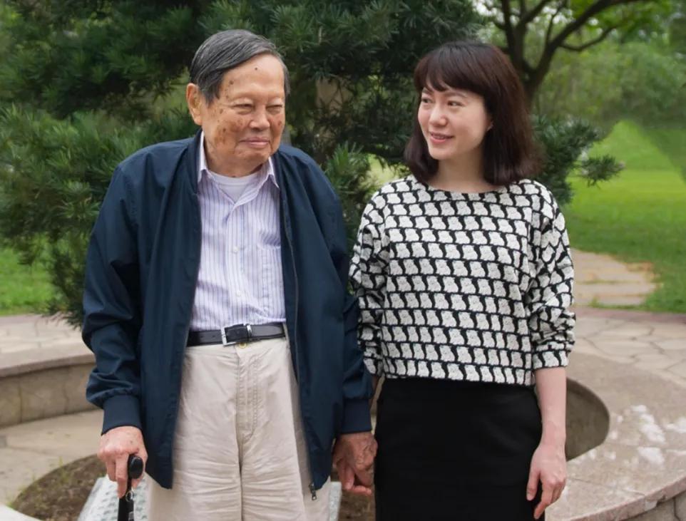翁帆个人资料简历（28岁结婚，为丈夫坚持早睡18年） 第41张