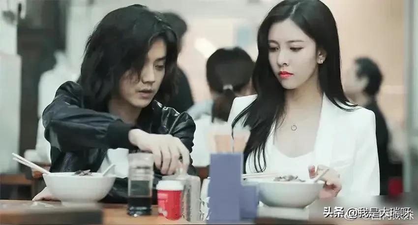 鹿晗和关晓彤分手了吗（剖析关晓彤与鹿晗感情现状） 第9张