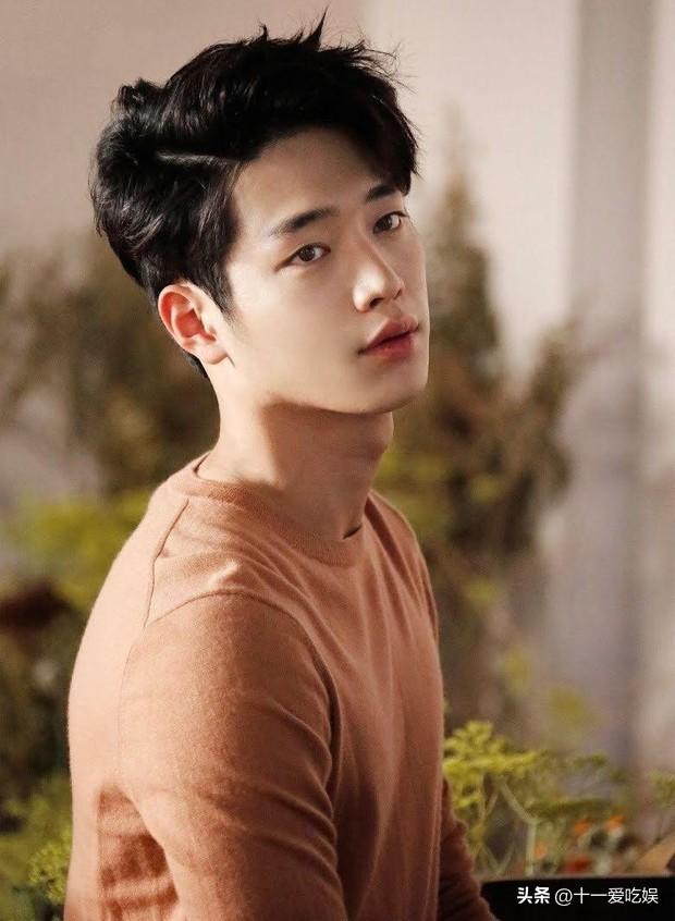 韩国男星颜值排名（韩国最好看的25个男演员） 第15张