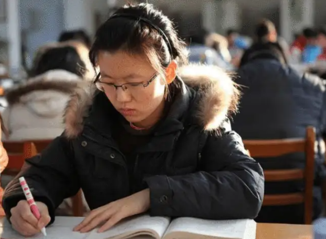 普通话二甲含金量高吗（大学4本含金量超高的证书） 第3张