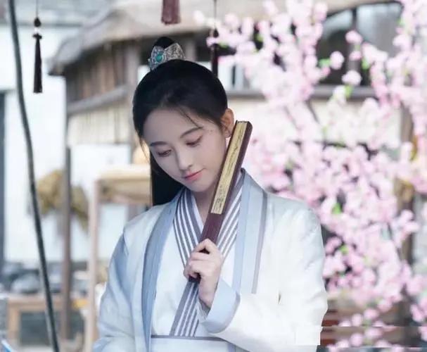 唐朝女性到底有多开放（低胸装一言不合就休夫） 第13张