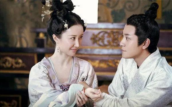 唐朝女性到底有多开放（低胸装一言不合就休夫） 第23张