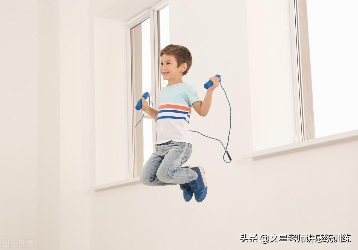 儿童跳绳训练方法与技巧（儿童初学跳绳怎么入门） 第1张