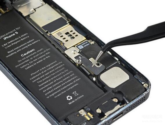 苹果5拆机图解超详细（iPhone 5屏幕及听筒更换教程） 第17张