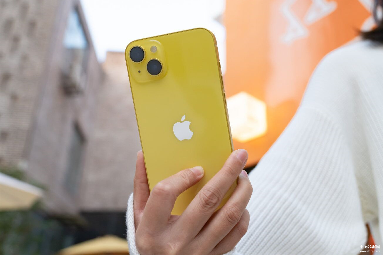 苹果14官网价格最新（iPhone 14售价跌破5000元） 第1张