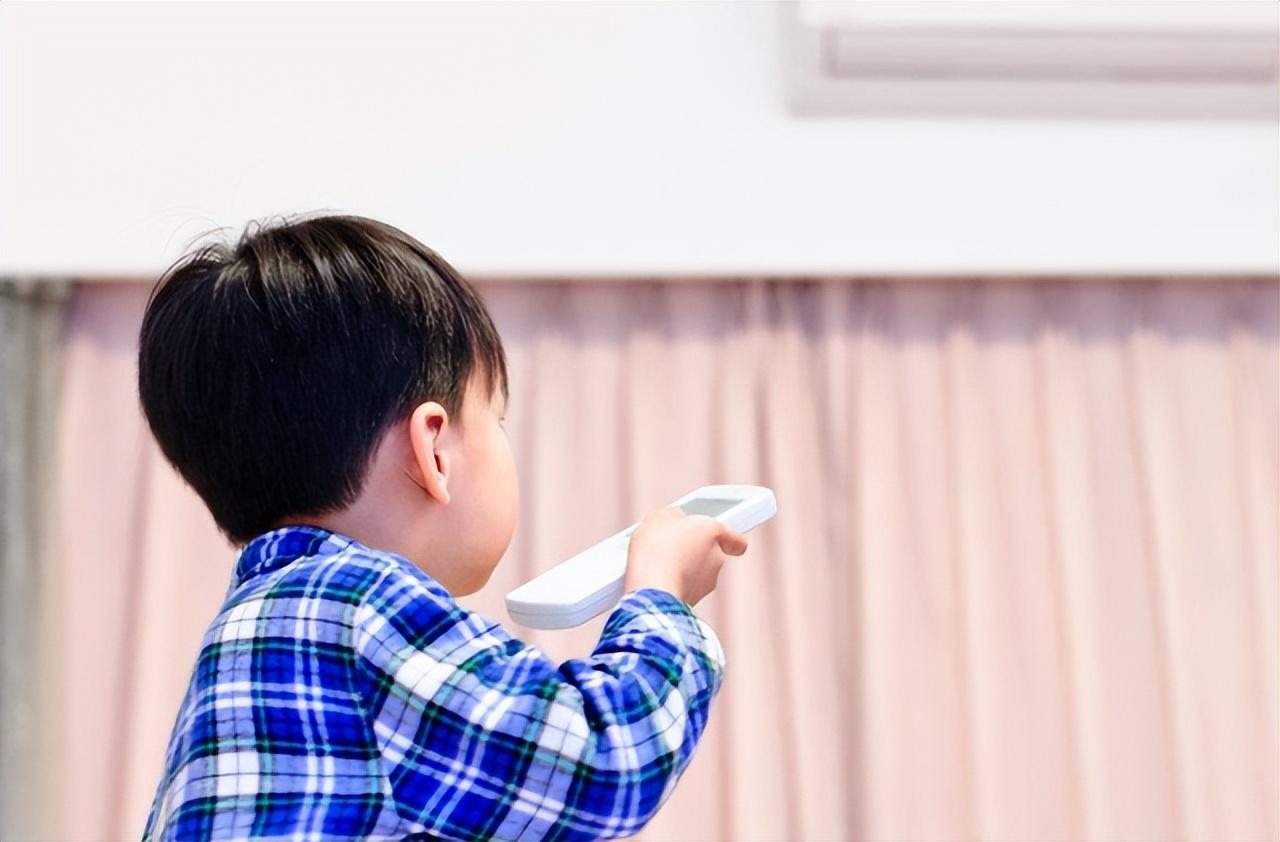 空调睡眠模式是什么意思？自动调节温度，能在睡眠时保持舒适 第9张