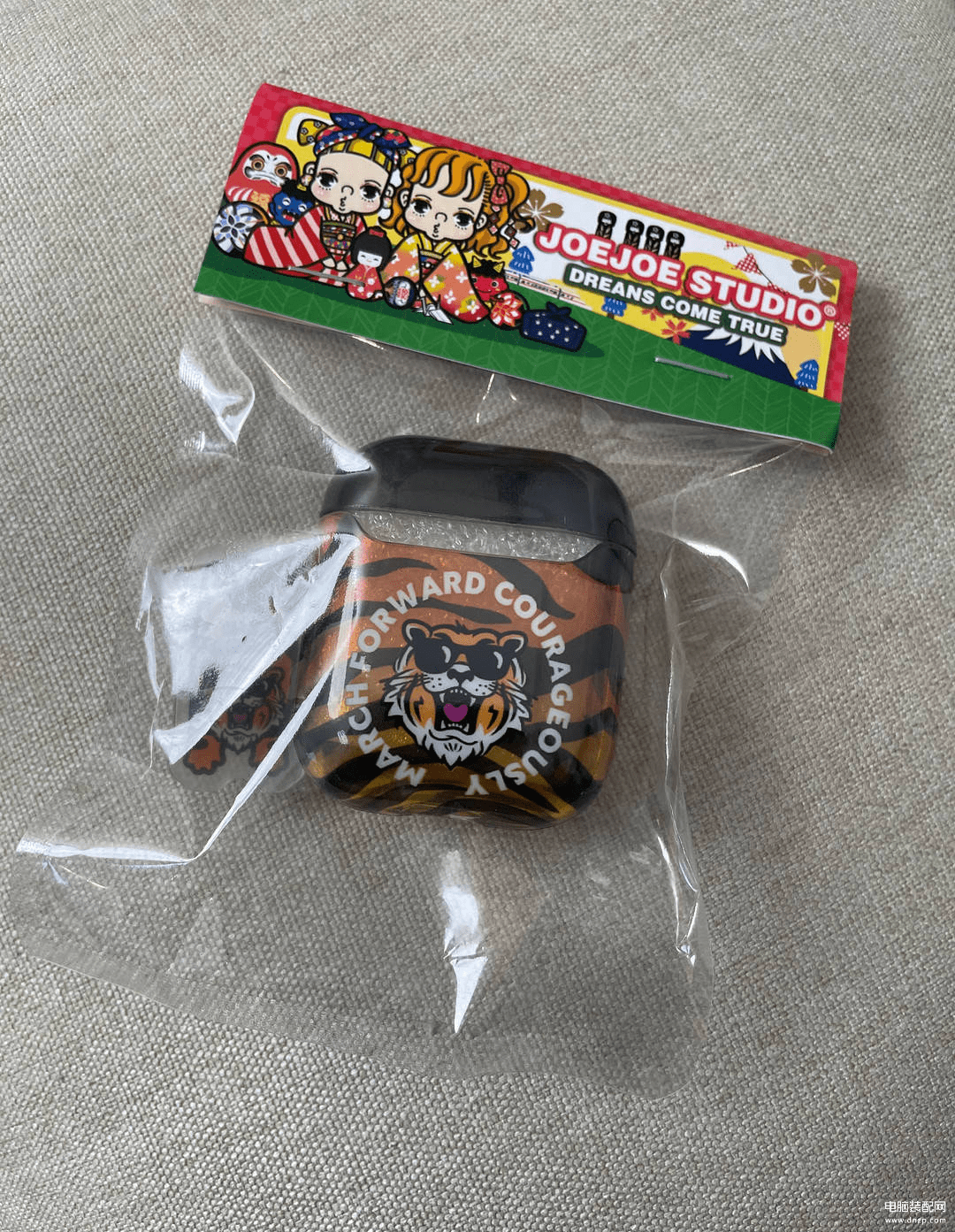 airpods闪绿灯什么意思（无线耳机盒贴心技巧的开箱体验） 第25张
