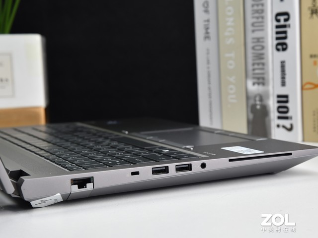 「有料评测」惠普专业图形工作站ZBook Fury G8评测：安静而强大 第13张
