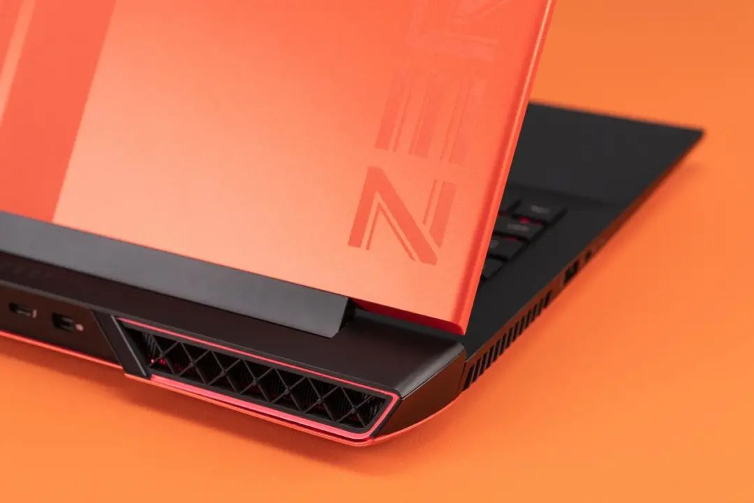 这款满血RTX 3070Ti游戏本可以有？雷神ZERO 2022测评 第5张