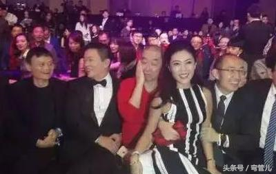 苏芒坐大腿事件是怎么回事？曾是他的绯闻女友 第15张