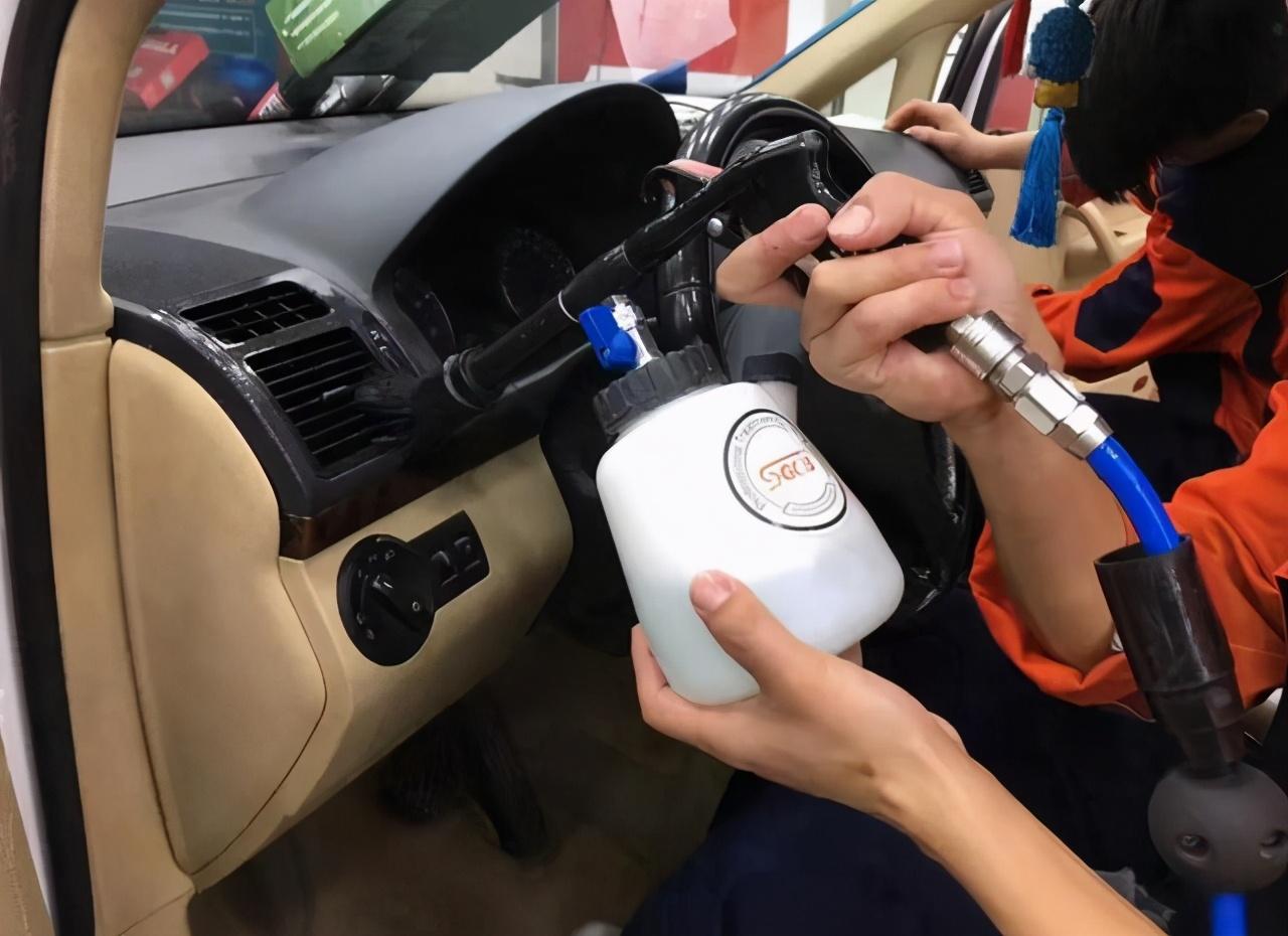 汽车内饰多久清洗一次？让老司机告诉你答案 第5张