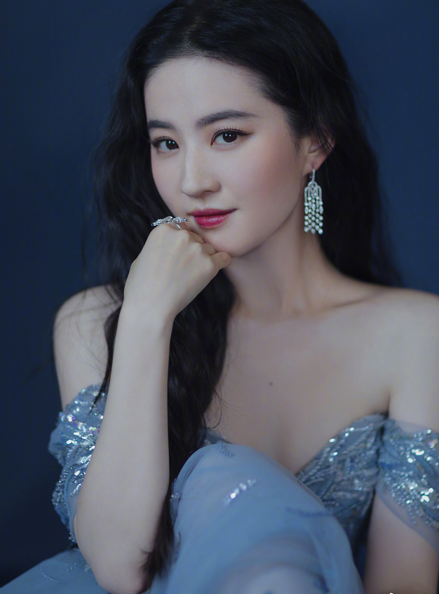 刘亦菲个人资料介绍（家世太过于强大） 第49张