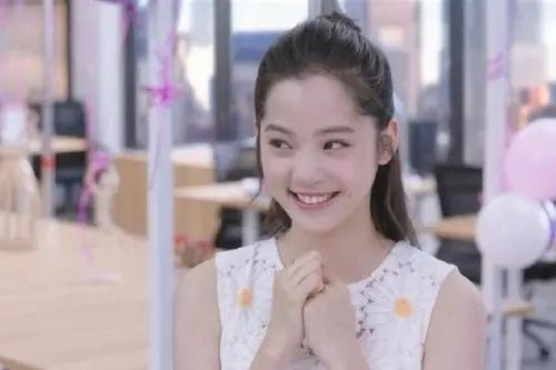 欧阳娜娜个人简历资料（21岁就崩了口碑，她做什么？） 第5张