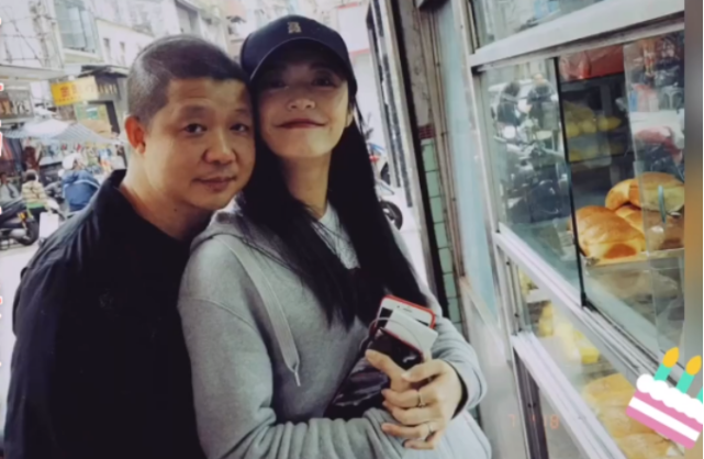 姚晨为老公曹郁庆生深情相吻，夫妻多张恩爱私密照曝光 第17张