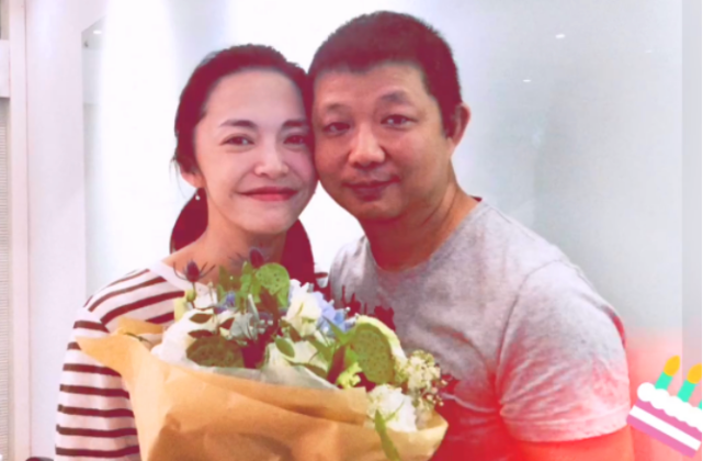 姚晨为老公曹郁庆生深情相吻，夫妻多张恩爱私密照曝光 第21张
