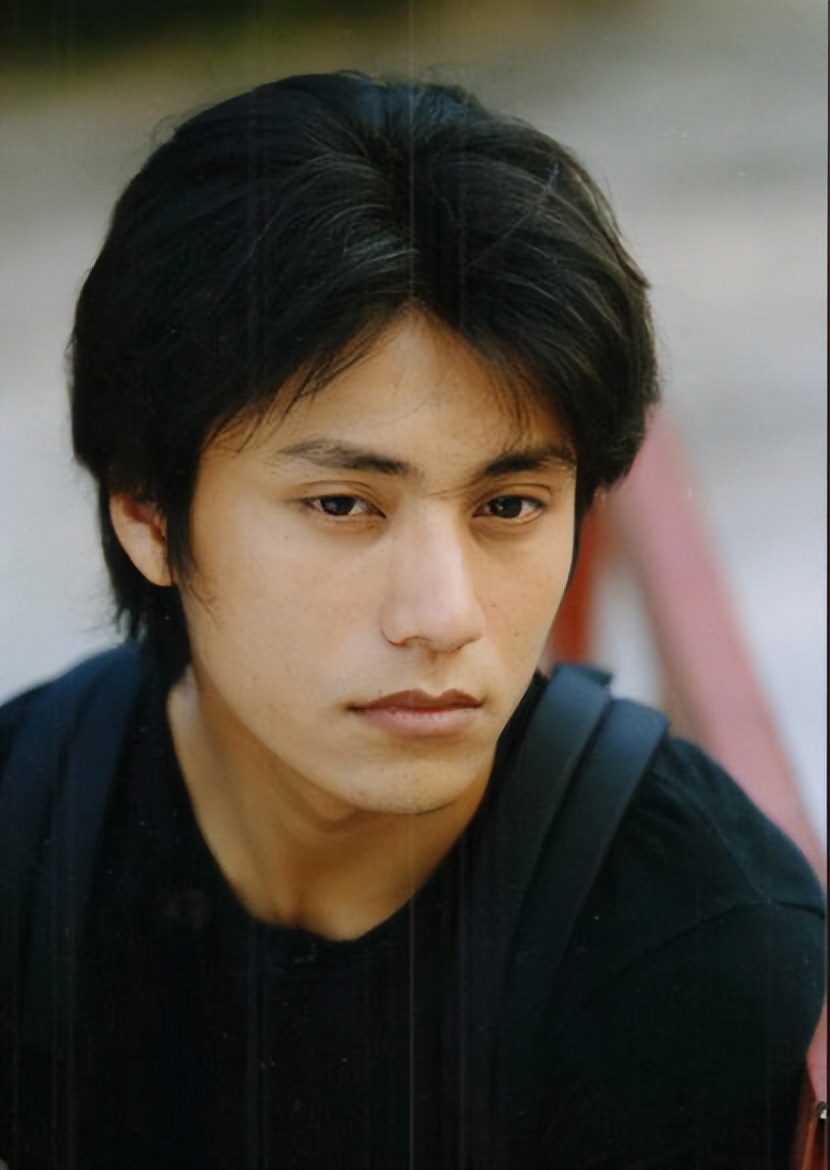 演员陈坤，单亲爸爸20年，46岁仍未婚，把非婚生儿子当全部 第13张