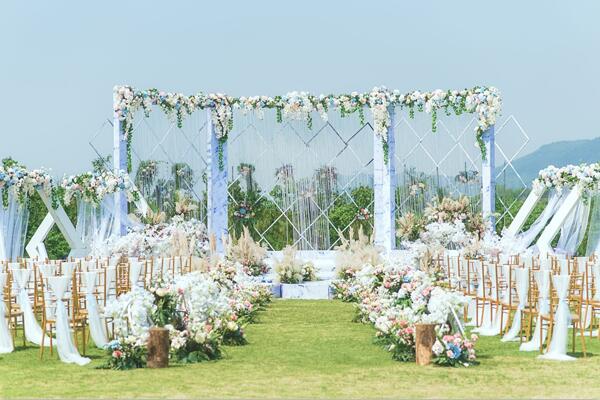 办一场婚礼需要多少钱 婚庆项目价格行情表 第1张