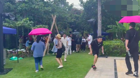 萧敬腾一拿话筒就下雨是什么梗？萧敬腾为什么招雨 第5张