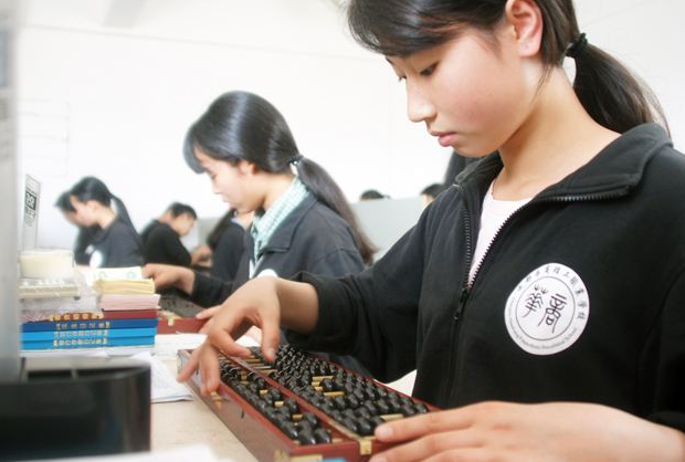 过来人票选“十大后悔专业”，会计、教育均上榜，一入医学深似海 第15张