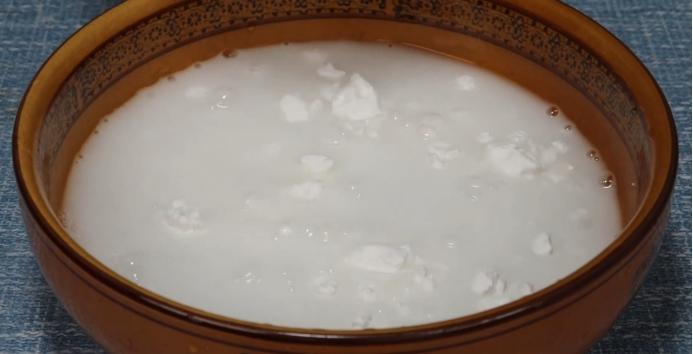 凉粉的制作方法家常做法（教你自制凉粉，比买的还好吃） 第1张