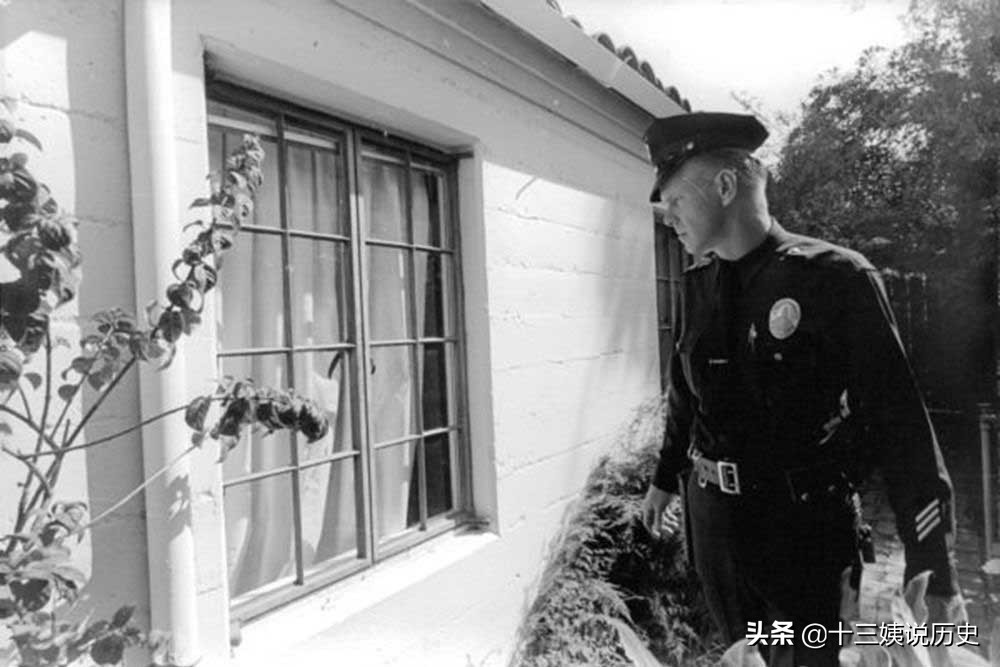玛丽莲·梦露死亡现场：门窗全部反锁，遗体姿势怪异，图9是遗容 第5张