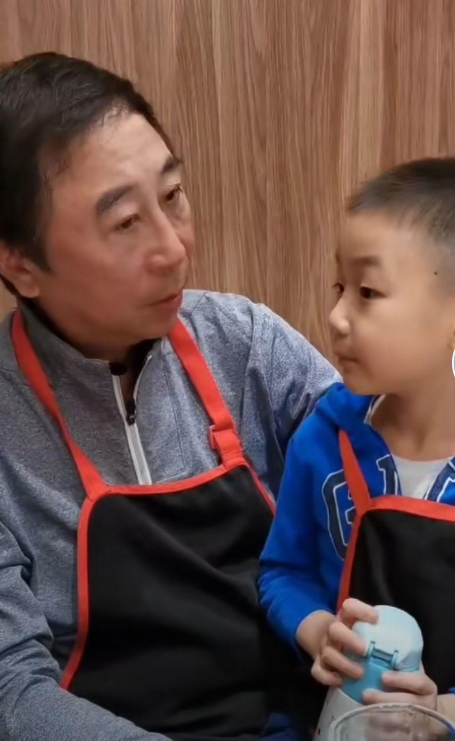 冯巩妻子艾慧：退休后对丈夫有抱怨，结婚39年的幸福与眼泪 第23张