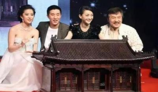 47岁的周迅辉煌事业史，和她背后的男人 第65张